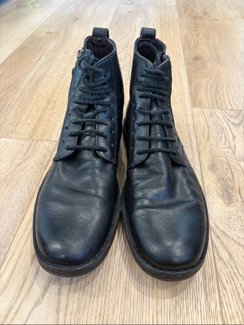 John Varvatos USA Men’s Lace Up Boot size 9 used